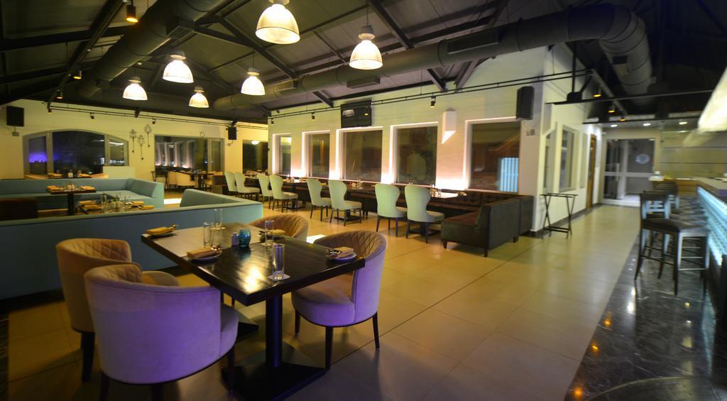 Bay 15 Hotel Panaji Exterior photo